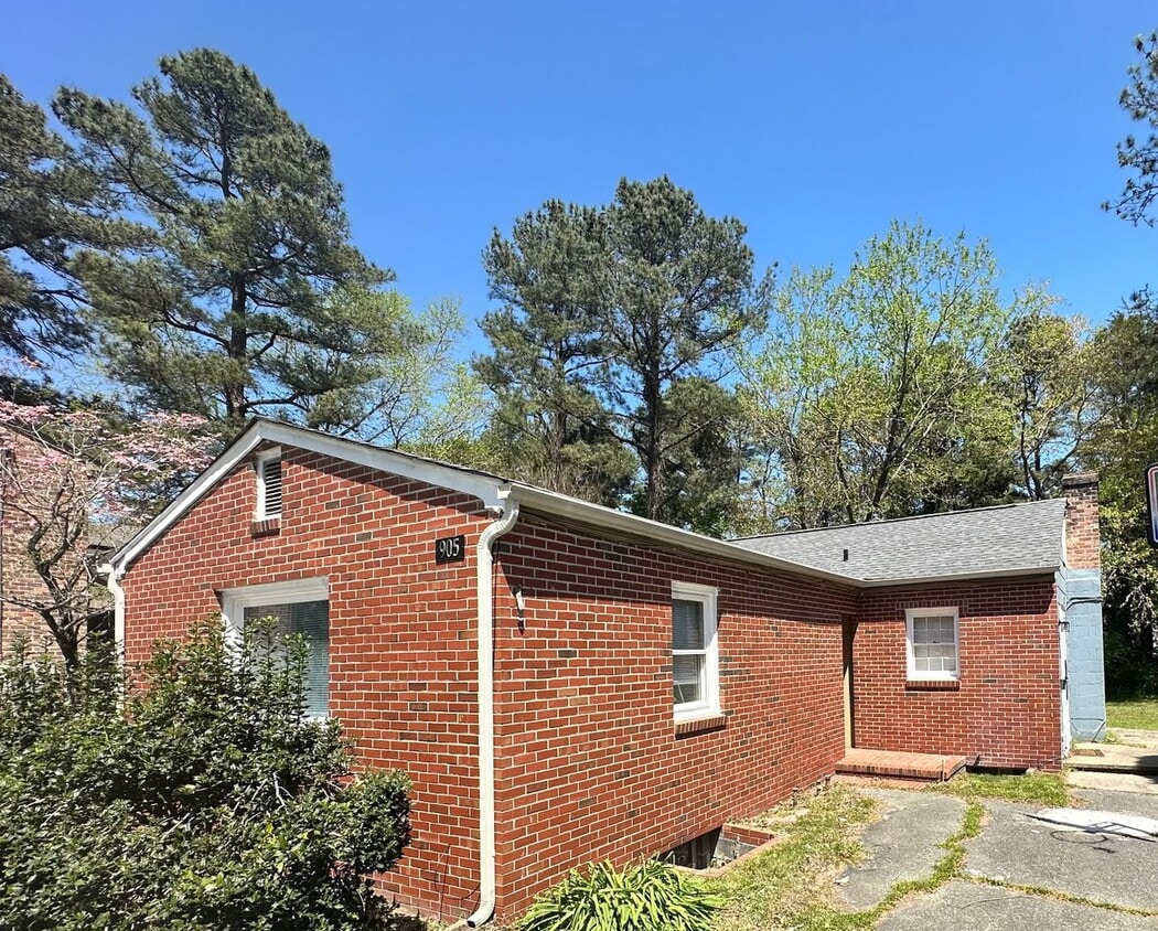 Duplex available! Available August 2025 - Duplex available! Available August 2025