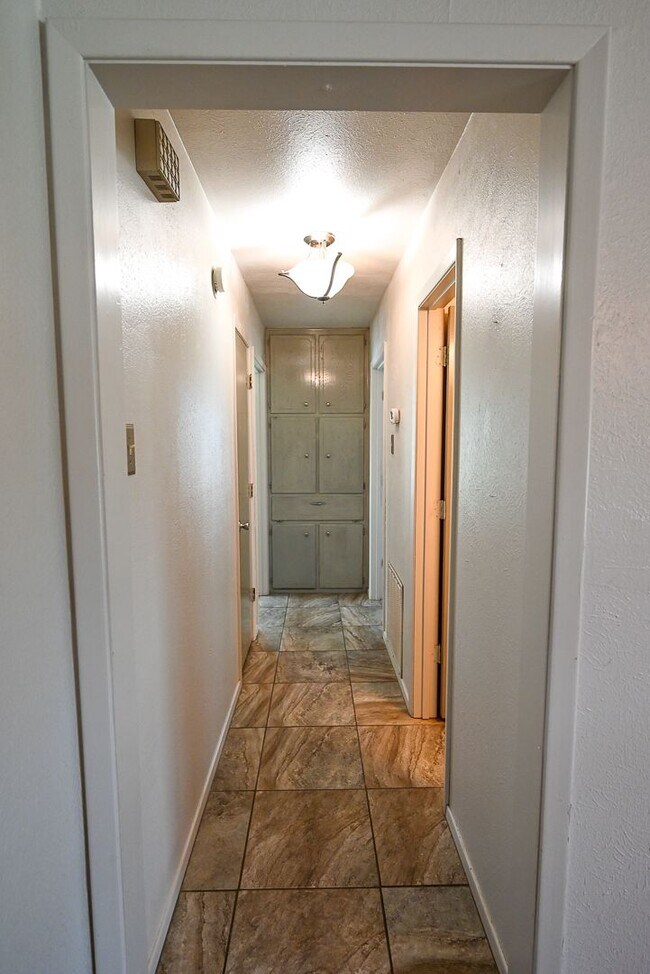 Foto del edificio - Charming Country Home 2 Bed 1.5 Bath