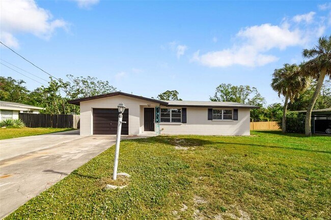 Foto del edificio - 6051 Carlton Ave