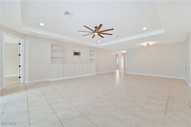 Building Photo - 2852 Royal Gardens Ave