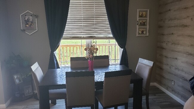 Building Photo - 1208 Gemstone Pointe Dr