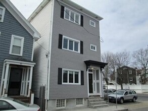 Building Photo - 43 Rogers St