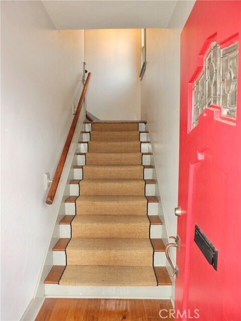 Foto del edificio - 353 Newport Ave