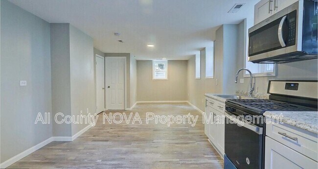 Building Photo - 6110 41st Ave