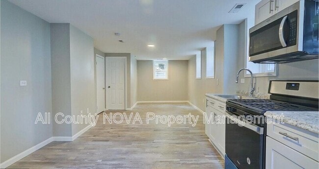 Building Photo - 6110 41st Ave