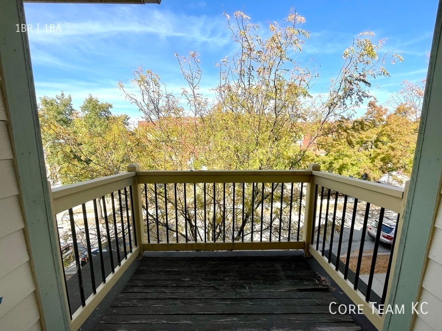 Primary Photo - 2911 Cherry St