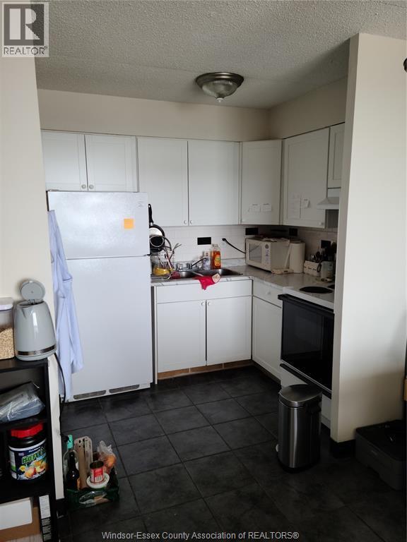 Photo du bâtiment - 150 Park St W