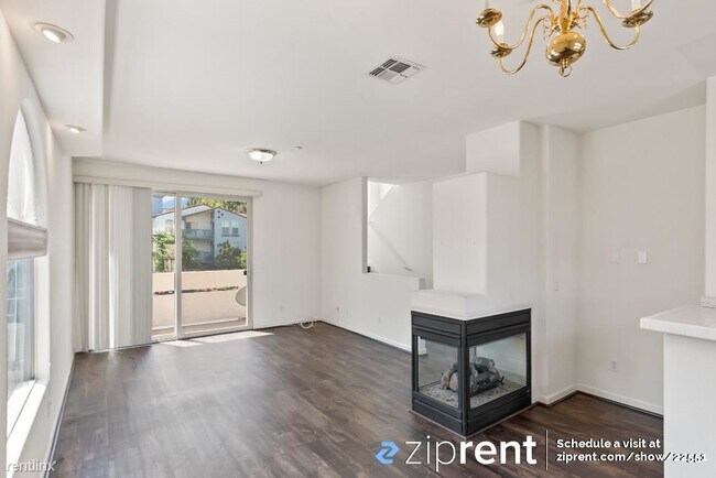 Foto del edificio - 2 br, 2.5 bath Townhome - 25135 Angelina L...