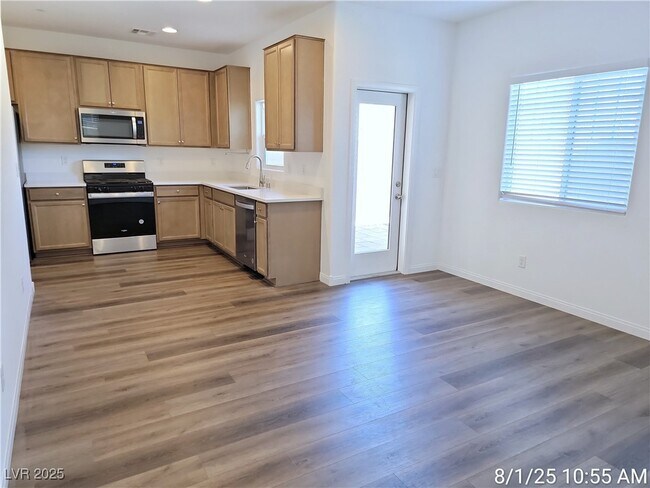 Foto del edificio - 420 Desert Cadence St