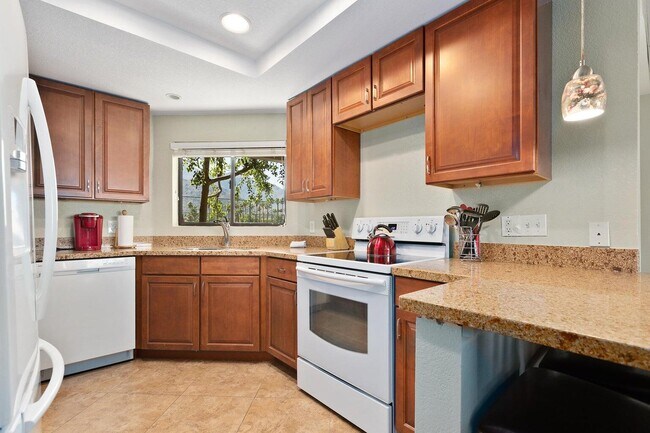 Building Photo - 255 S Avenida Caballeros