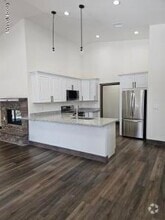 Building Photo - 2850 W Villa Loop