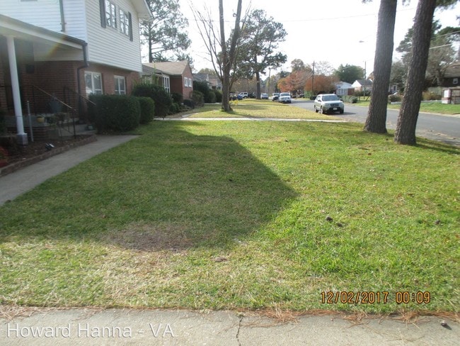 Building Photo - 3 br, 1.5 bath House - 8124 Jerrylee Drive
