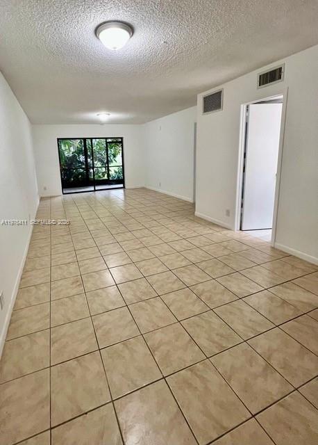 Foto del edificio - 3101 Oakland Shores Dr