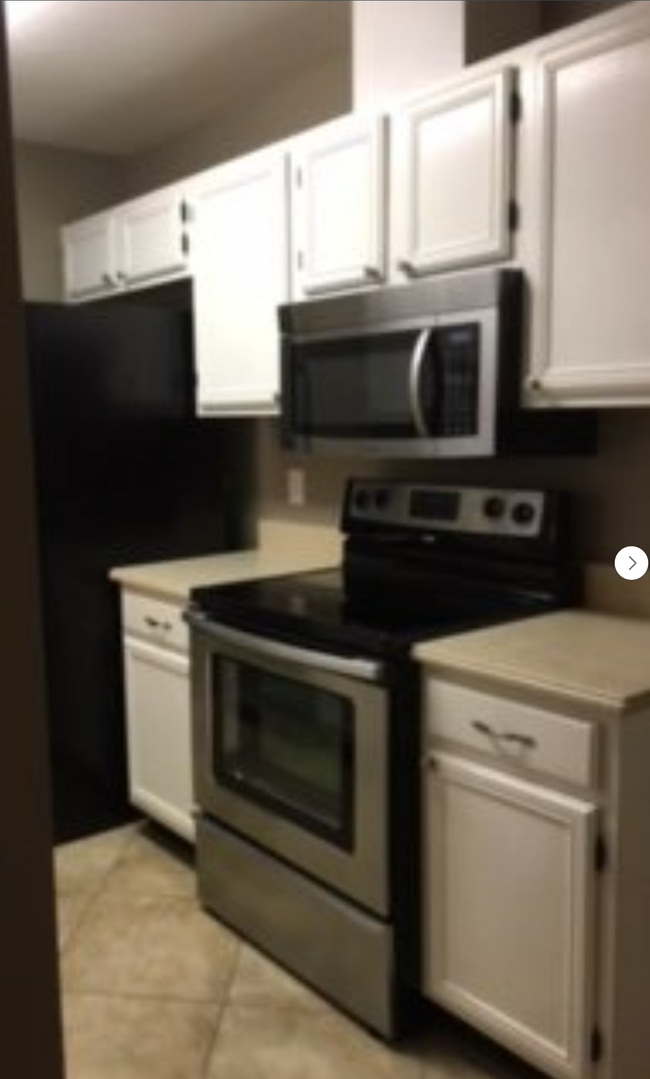 Foto del edificio - 1117 Copper Creek Ct
