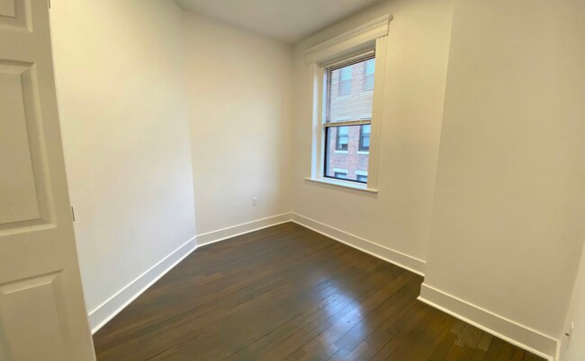 Foto del edificio - 11 queensbury St. Unit 32