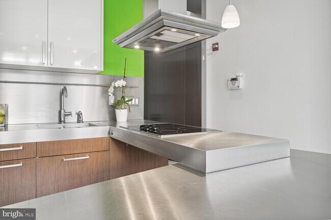 Foto del edificio - 1237 Congress Ct NW