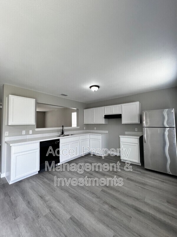 Foto del edificio - 2912 Ozark Ave