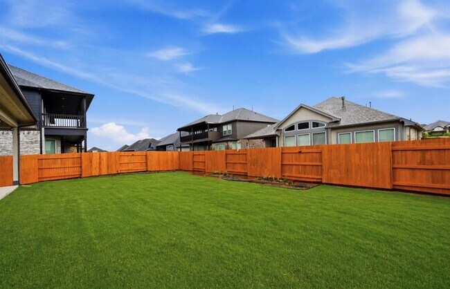 Building Photo - 169 Soft Elm Dr
