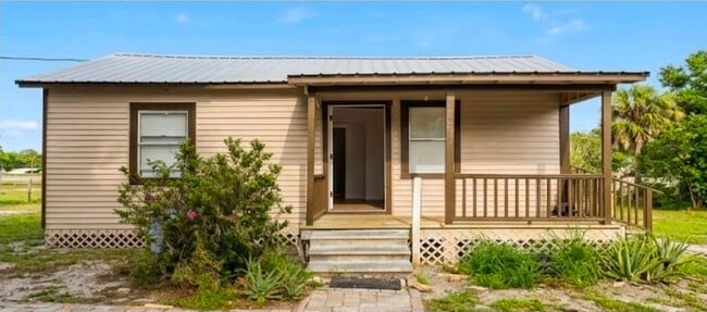 Building Photo - 205 S Rogers Ave