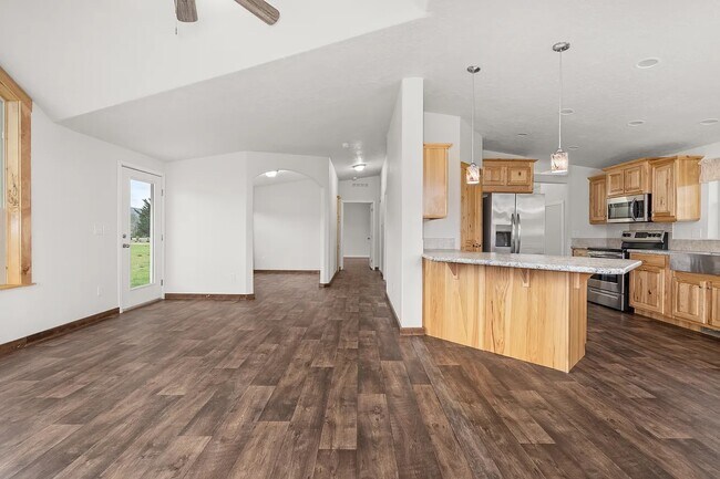 Foto del edificio - 210 Mossyrock Rd W