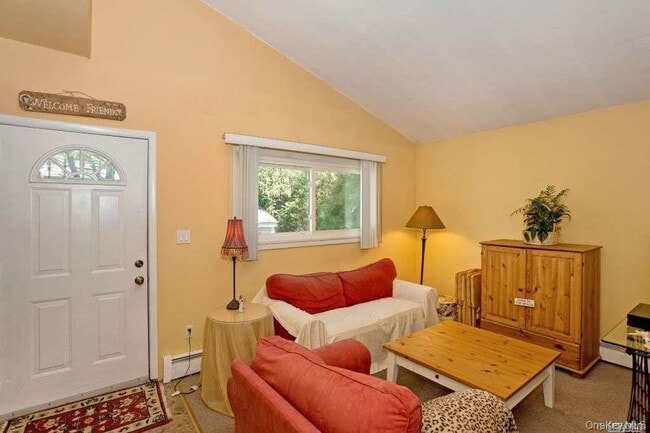 Foto del edificio - 843 Outlook Ave