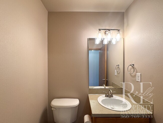 Foto del edificio - 2090 NE Green Glen Ln