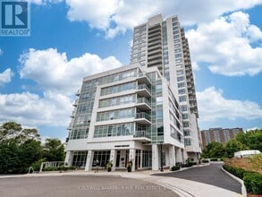Building Photo - 10-2110 Wilby Crescent