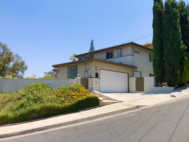 Building Photo - 4646 Wawona St