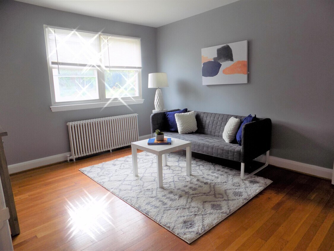 Foto principal - 322 E Belvedere Ave
