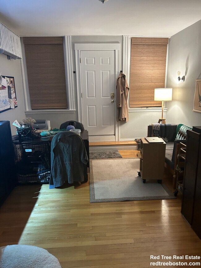 Foto del edificio - 583 Beacon St