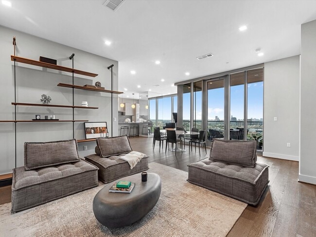 Building Photo - 1711 Allen Pkwy