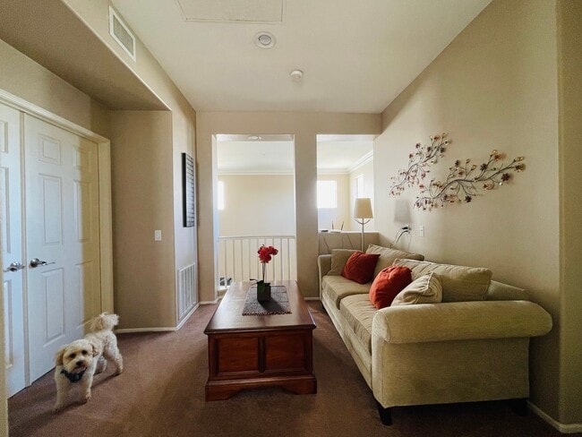 Building Photo - 6601 Notre Dame Dr