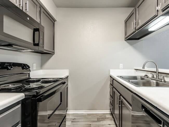 Woodland Oaks - Renovated Kitchen - Woodland Oaks Apartments