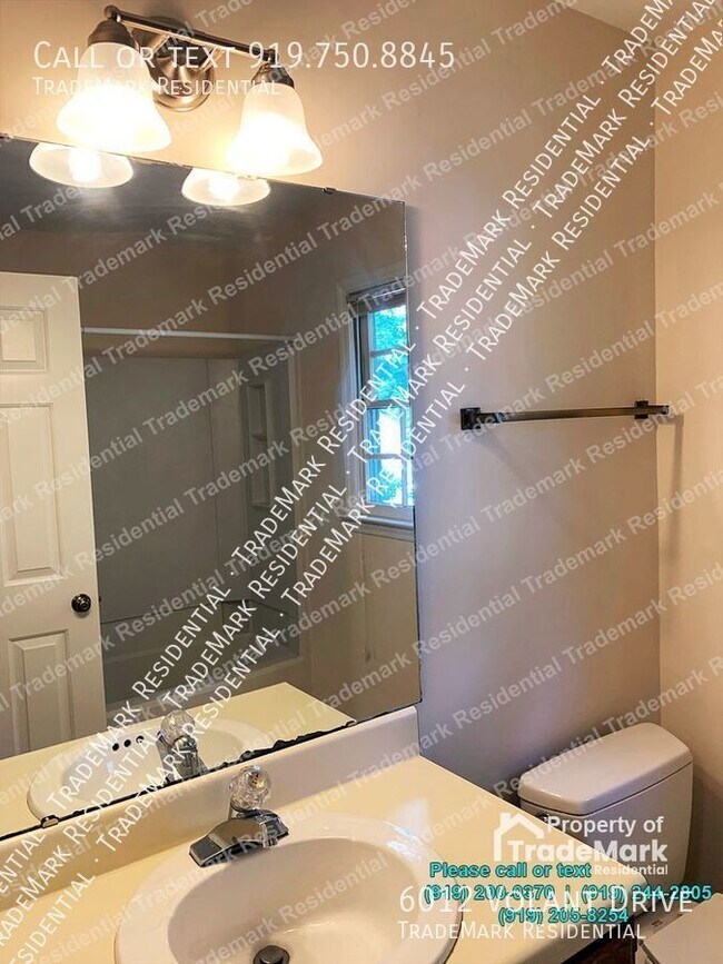 Building Photo - Make Raleigh Home! Charming 3BR House w/ F...