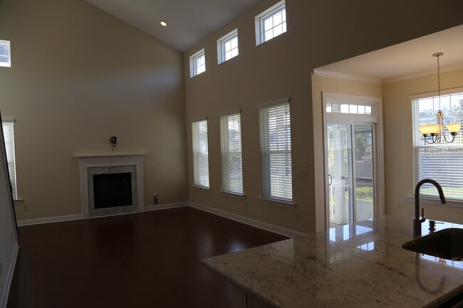 Foto del edificio - 123 Acorn Hollow Pl