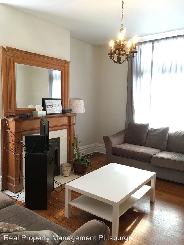 Foto principal - 5735 Howe St