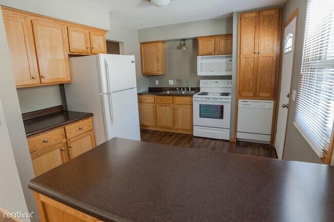 Building Photo - 5 br, 2 bath House - 3527 142nd Lane NW
