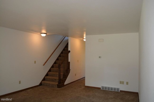 Foto del edificio - 6154 W Port Ave