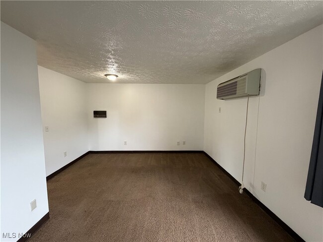 Foto del edificio - 4107 Orchard Dale Dr NW