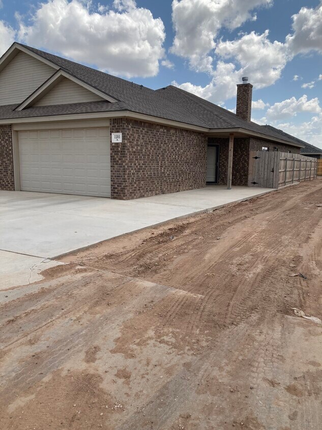 1201 Preston Trl, Wolfforth, TX 79382 Townhouse for Rent in Wolfforth