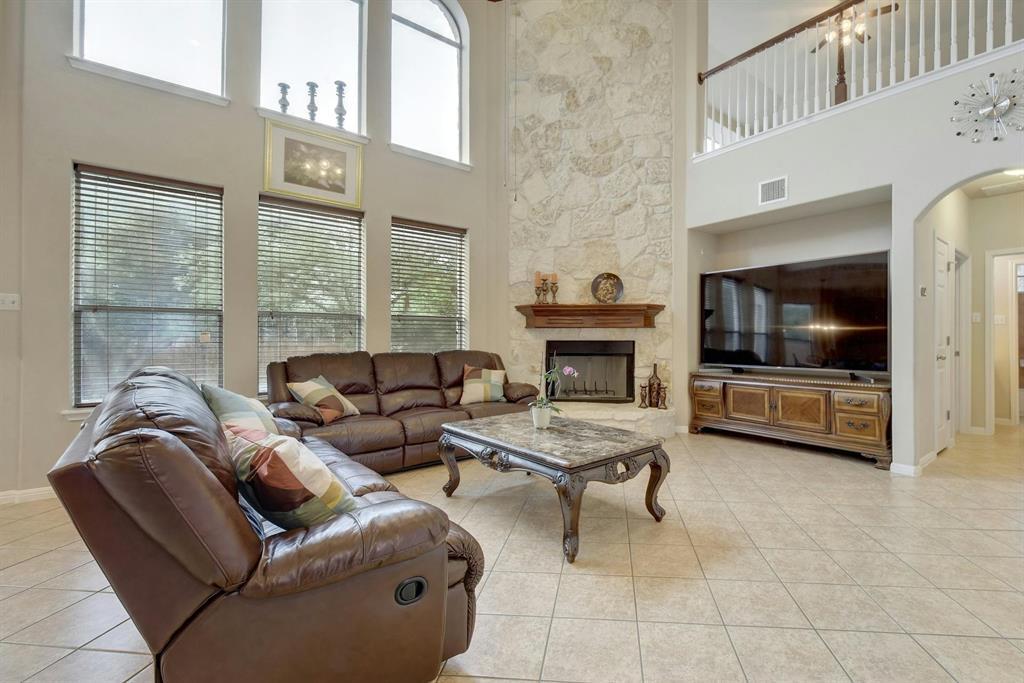 Foto principal - 8108 Tierra Linda Ln