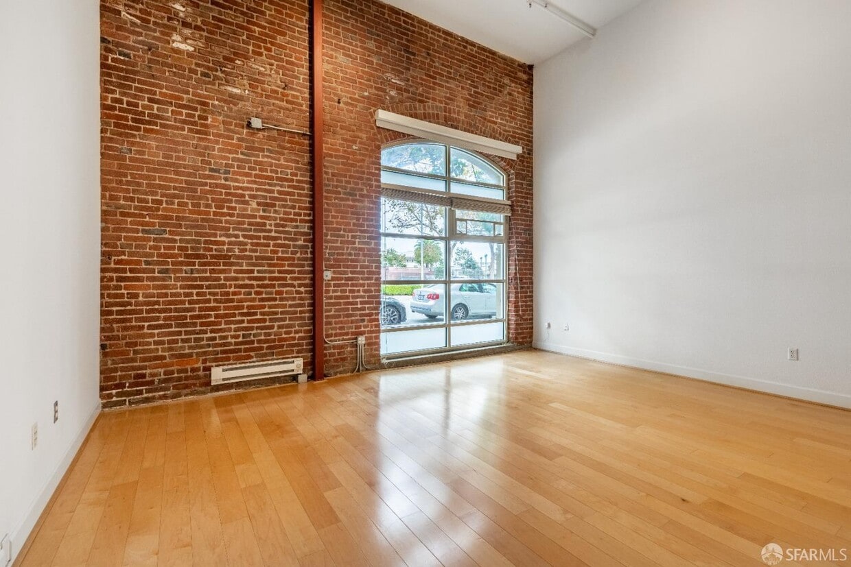 Primary Photo - 400 Spear St