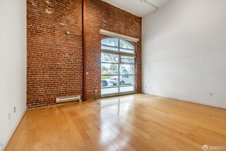 Building Photo - 400 Spear St