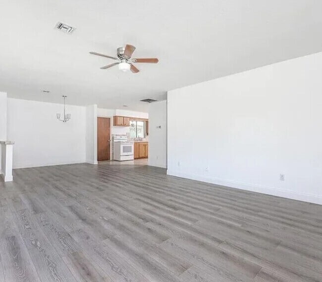 Building Photo - 29171 Orva Dr