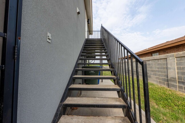 Foto del edificio - 214 Allen Dr