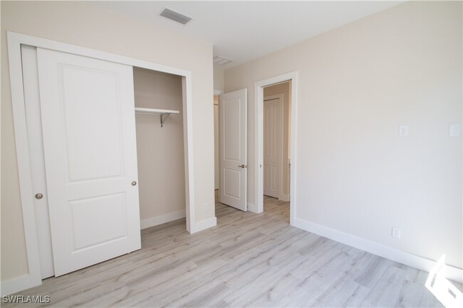 Building Photo - 5826 Jasper Dr