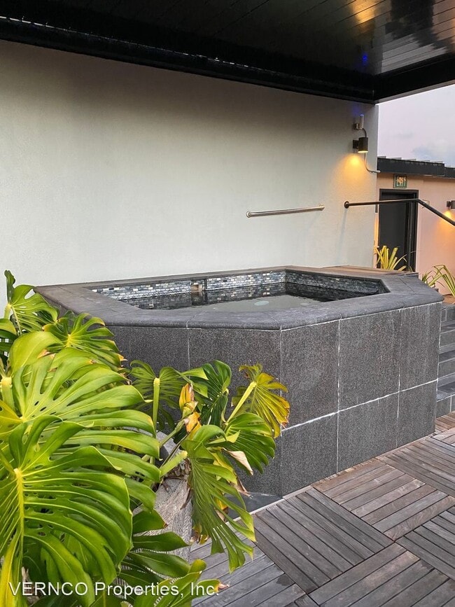 Building Photo - 1 br, 1 bath House - 720 Kapiolani Blvd #406