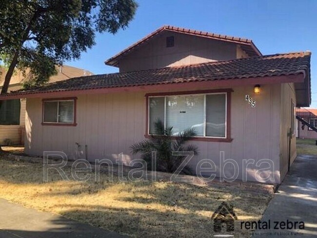 Foto del edificio - 435 W 23rd St