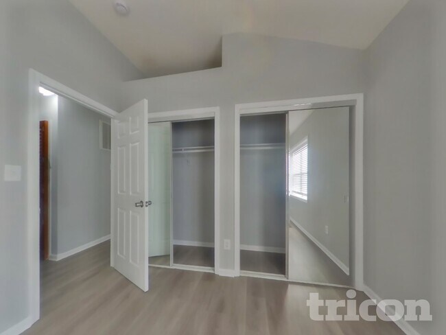 Foto del edificio - 1614 Thomas Rd