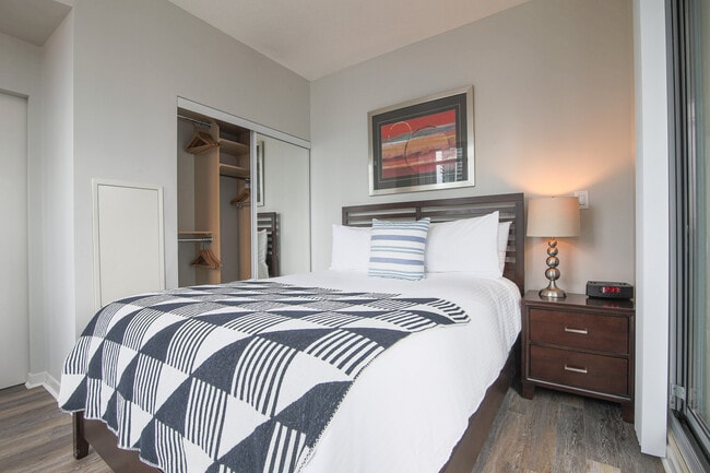 Photo du bâtiment - 65 Raptors Way